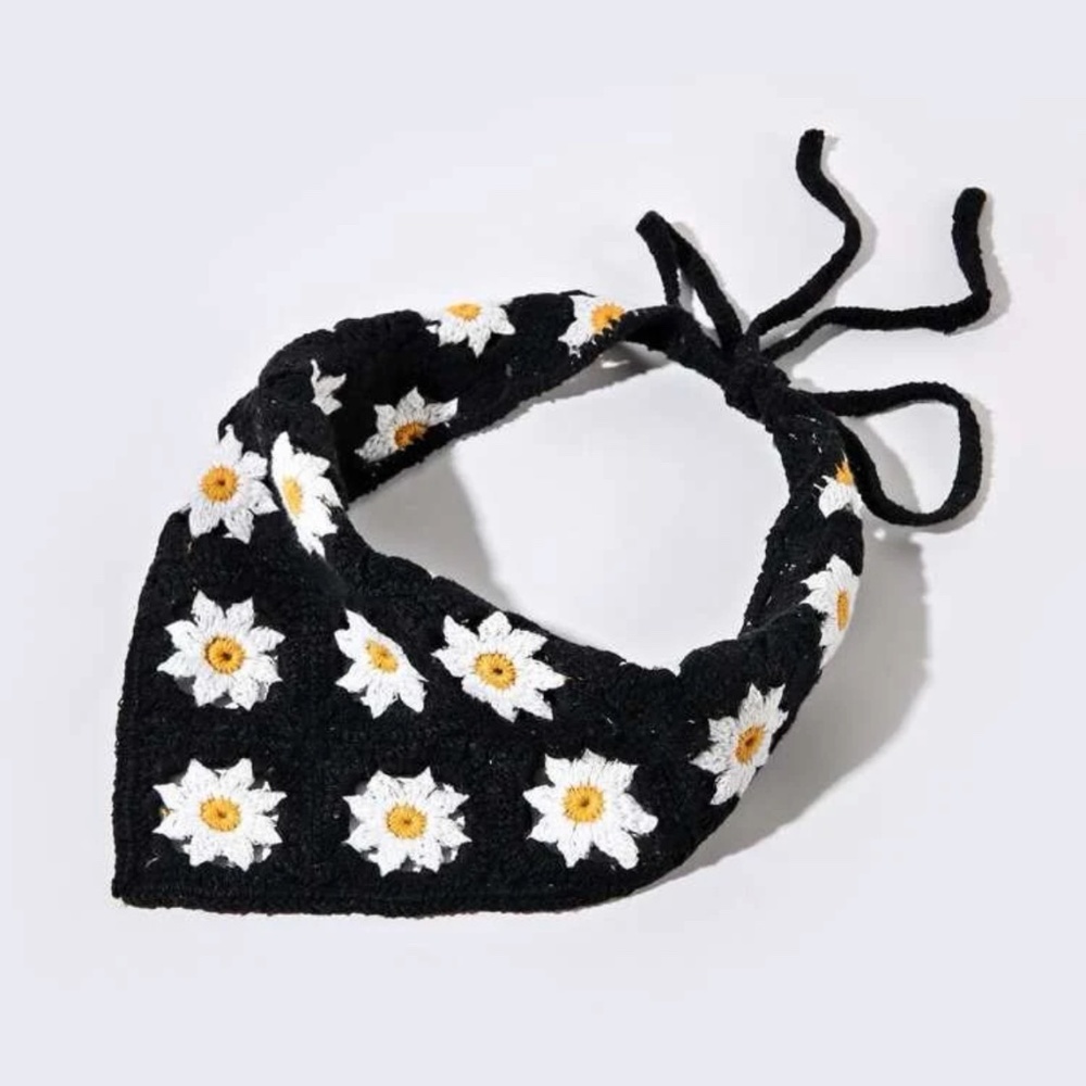 Black and White Knit Crochet Daisy Headscarf Bandana Hair Accessory | One Size